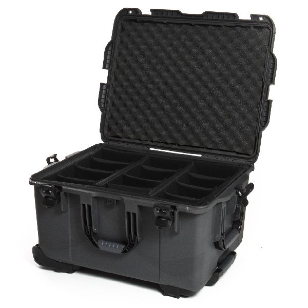 Case Nanuk 960 Graphite with Dividing Pad